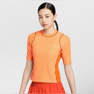 Nike ACG Dri-FIT ADV Base Layer Top Women’s Small Orange Thermal Shirt HV0581